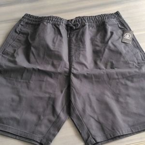 New Volcom Men's Shorts XL